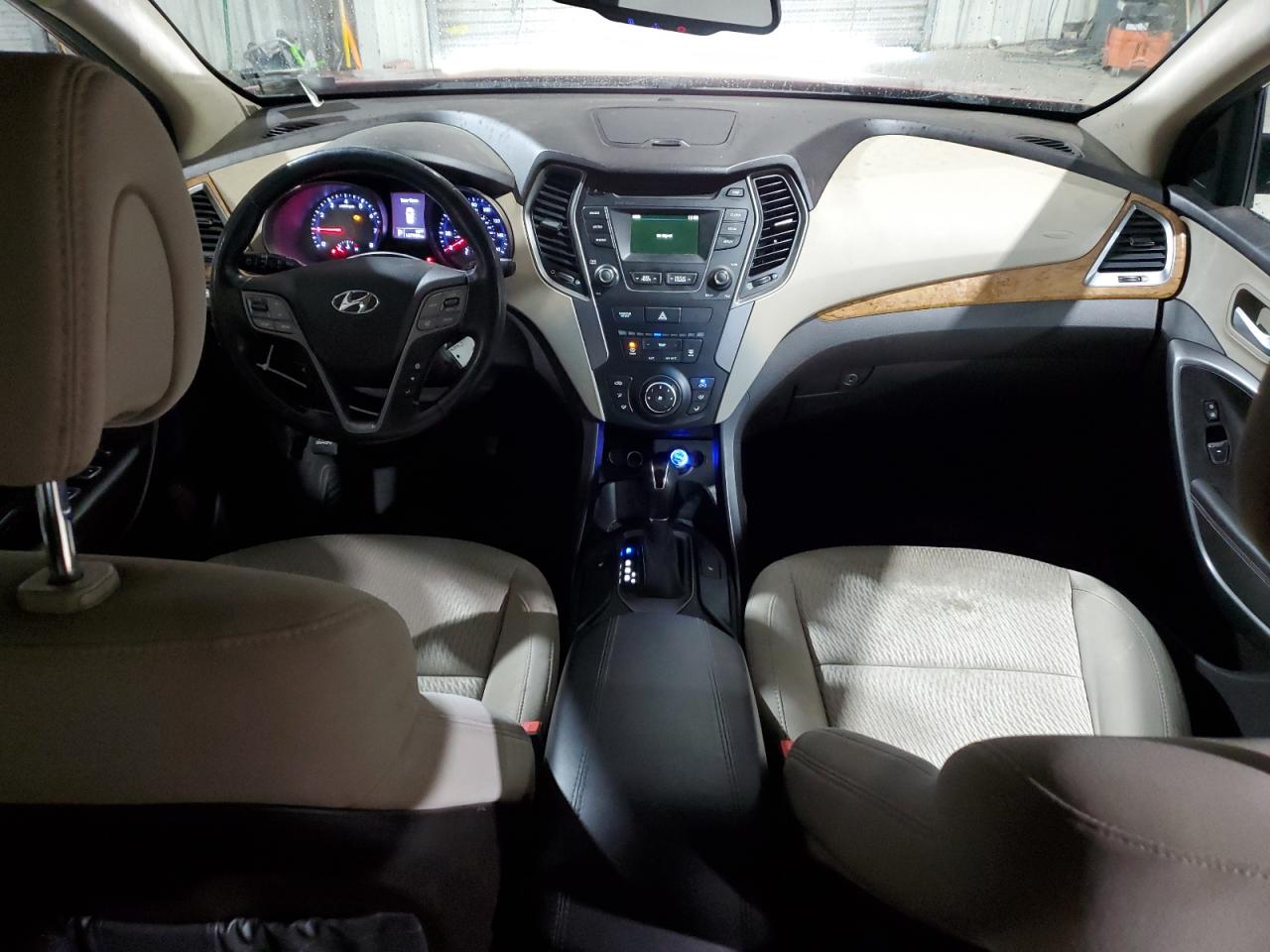 2014 Hyundai Santa Fe - Image 8