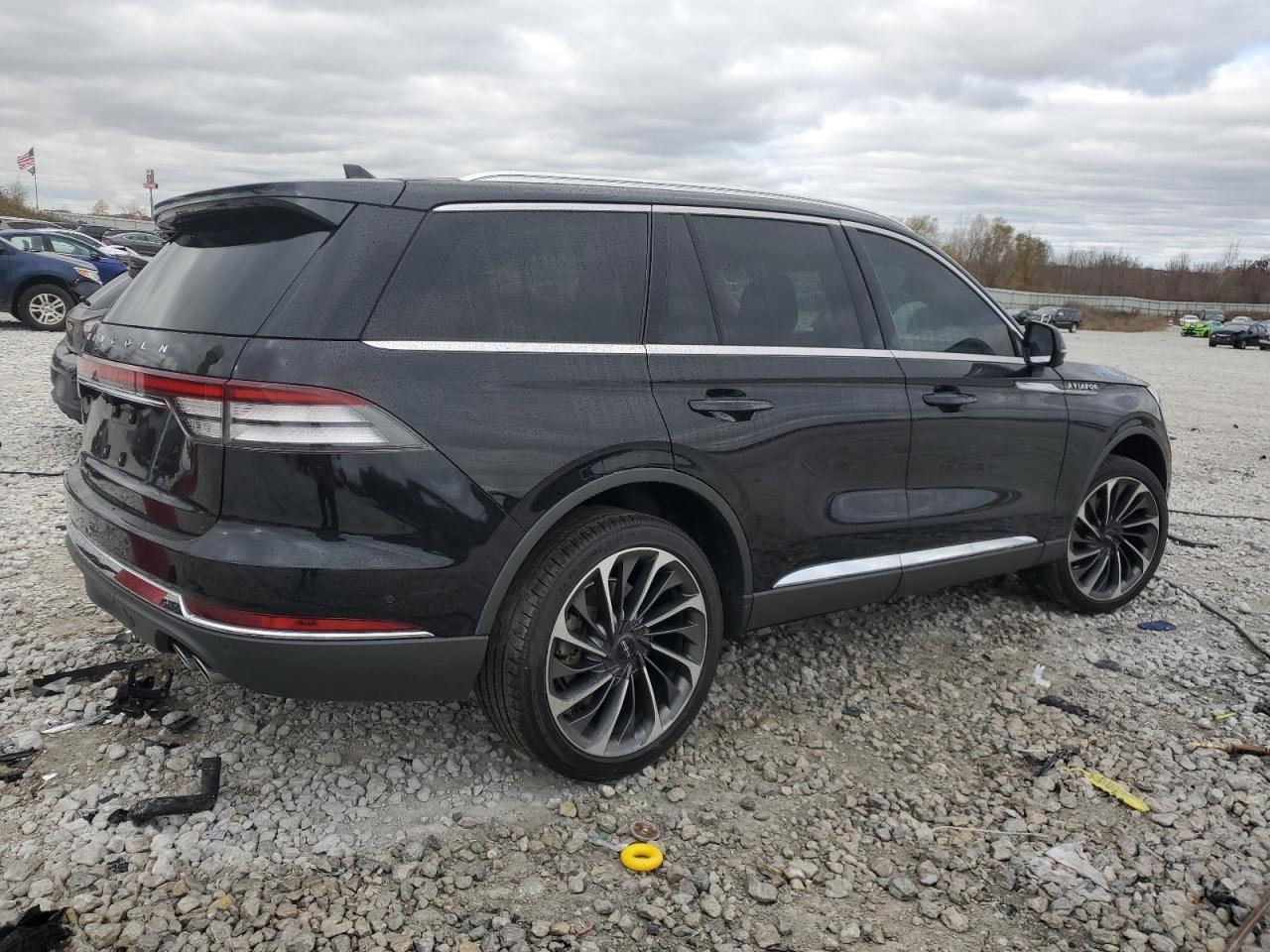 VIN 5LM5J7XC6LGL22593 2020 LINCOLN AVIATOR no.3