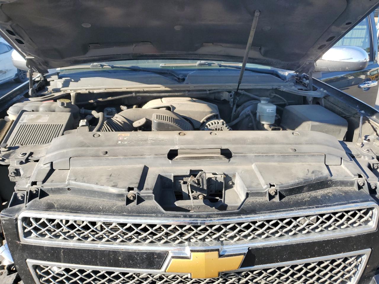 2014 Chevrolet Tahoe - Image 12