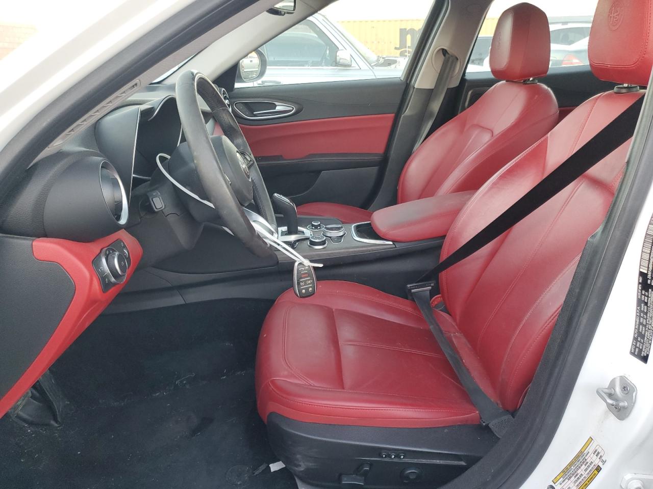 2021 Alfa Romeo Giulia - Image 7