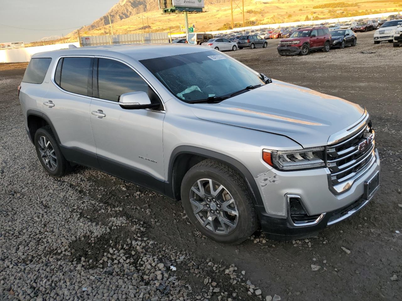 2020 GMC Acadia - Image 4