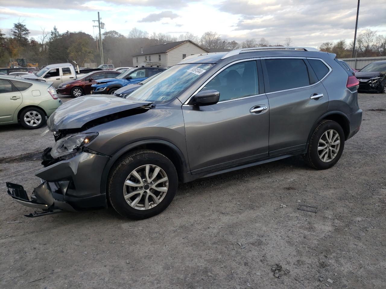 2017 Nissan Rogue - Image 1
