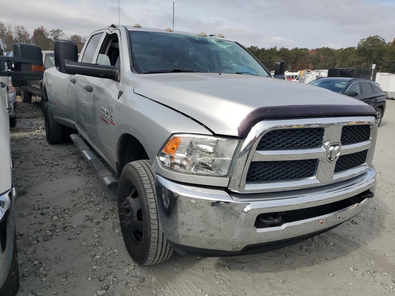 2014 RAM 3500 - Image 4