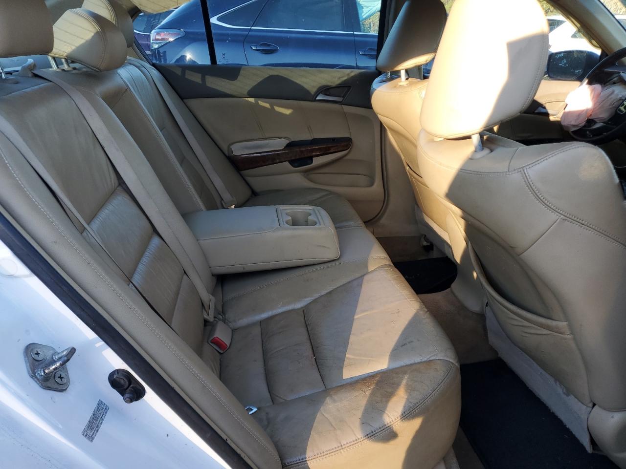 2008 Honda Accord - Image 10