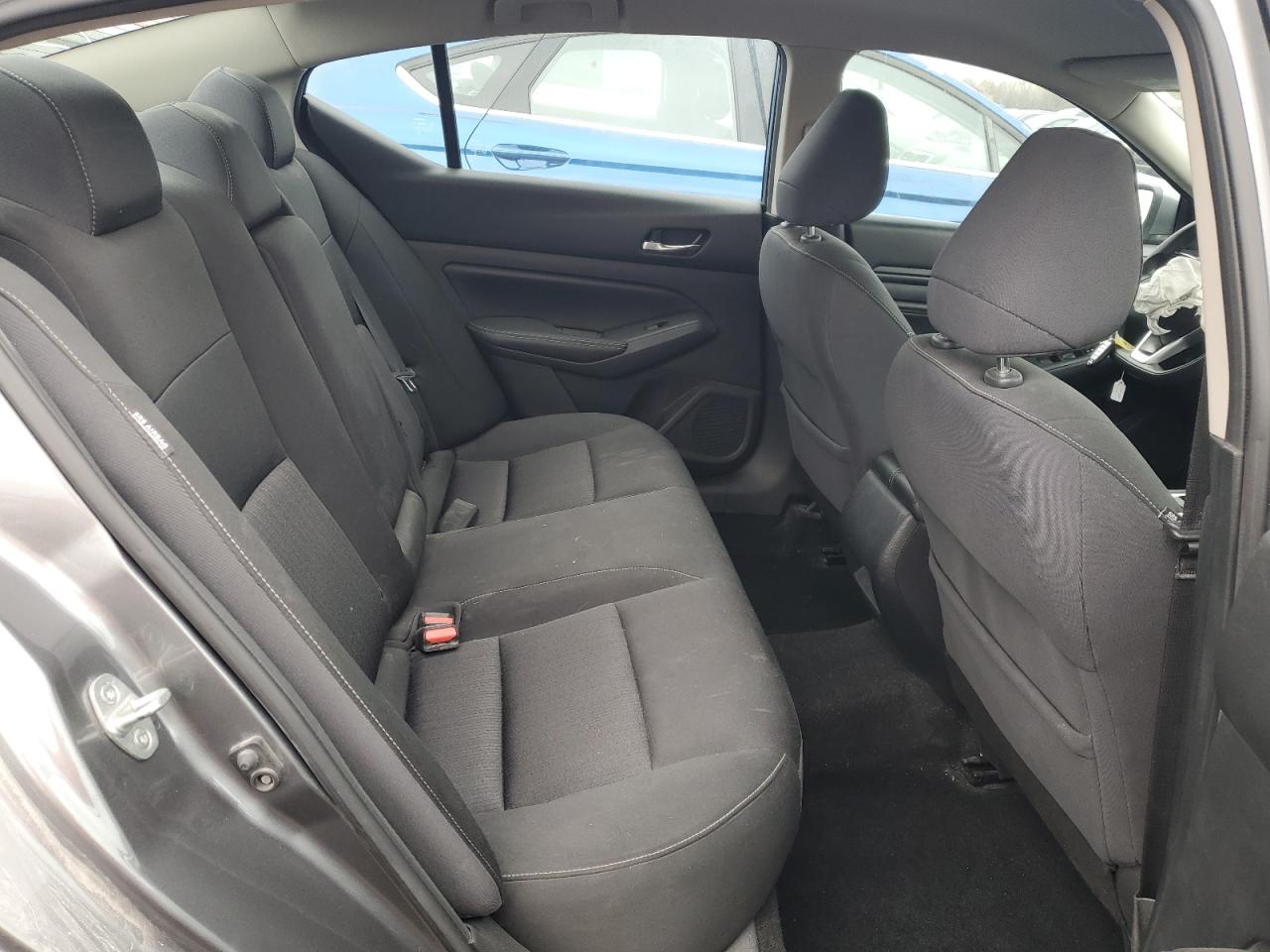 2019 Nissan Altima - Image 10