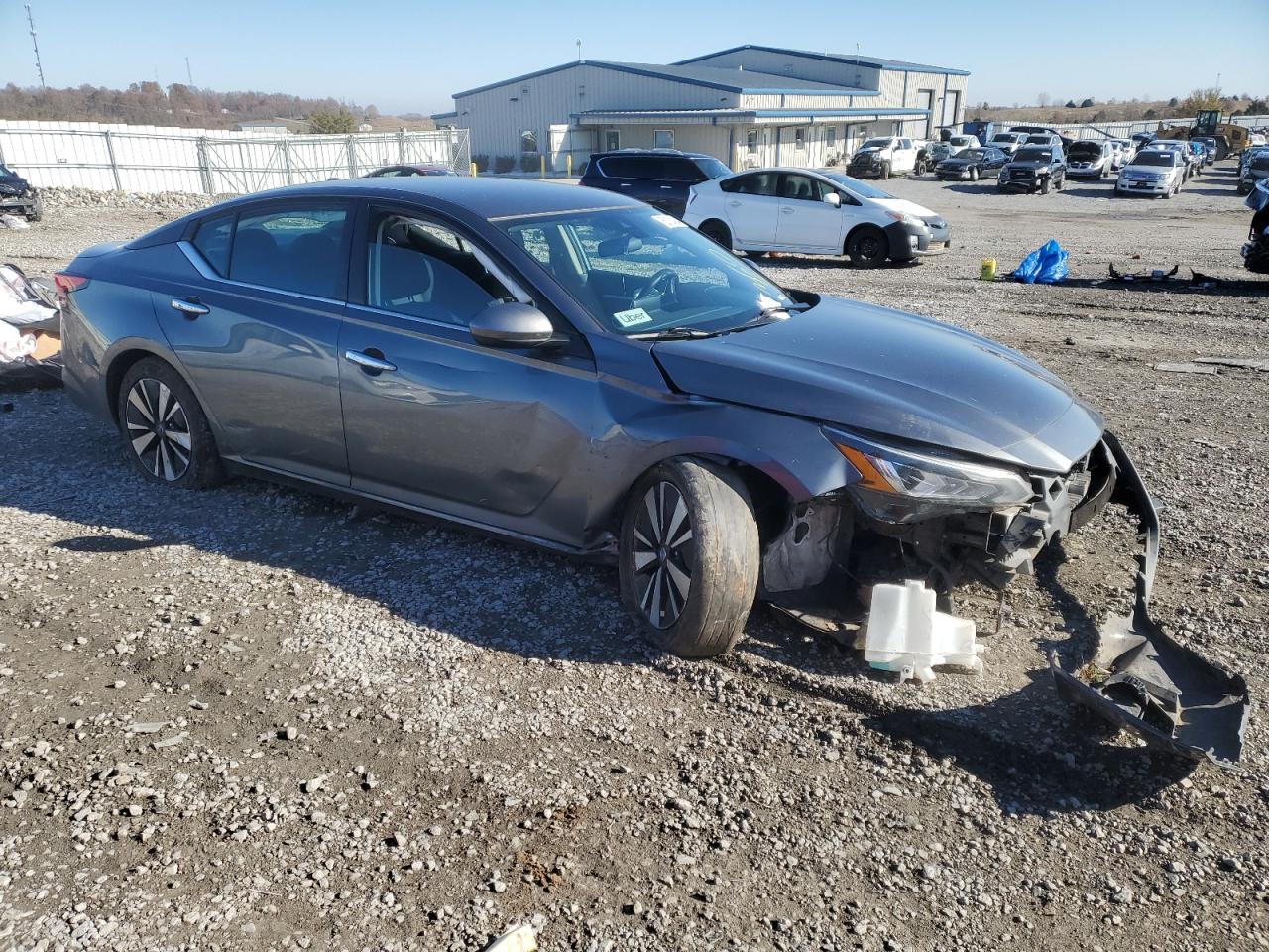 2021 Nissan Altima - Image 4