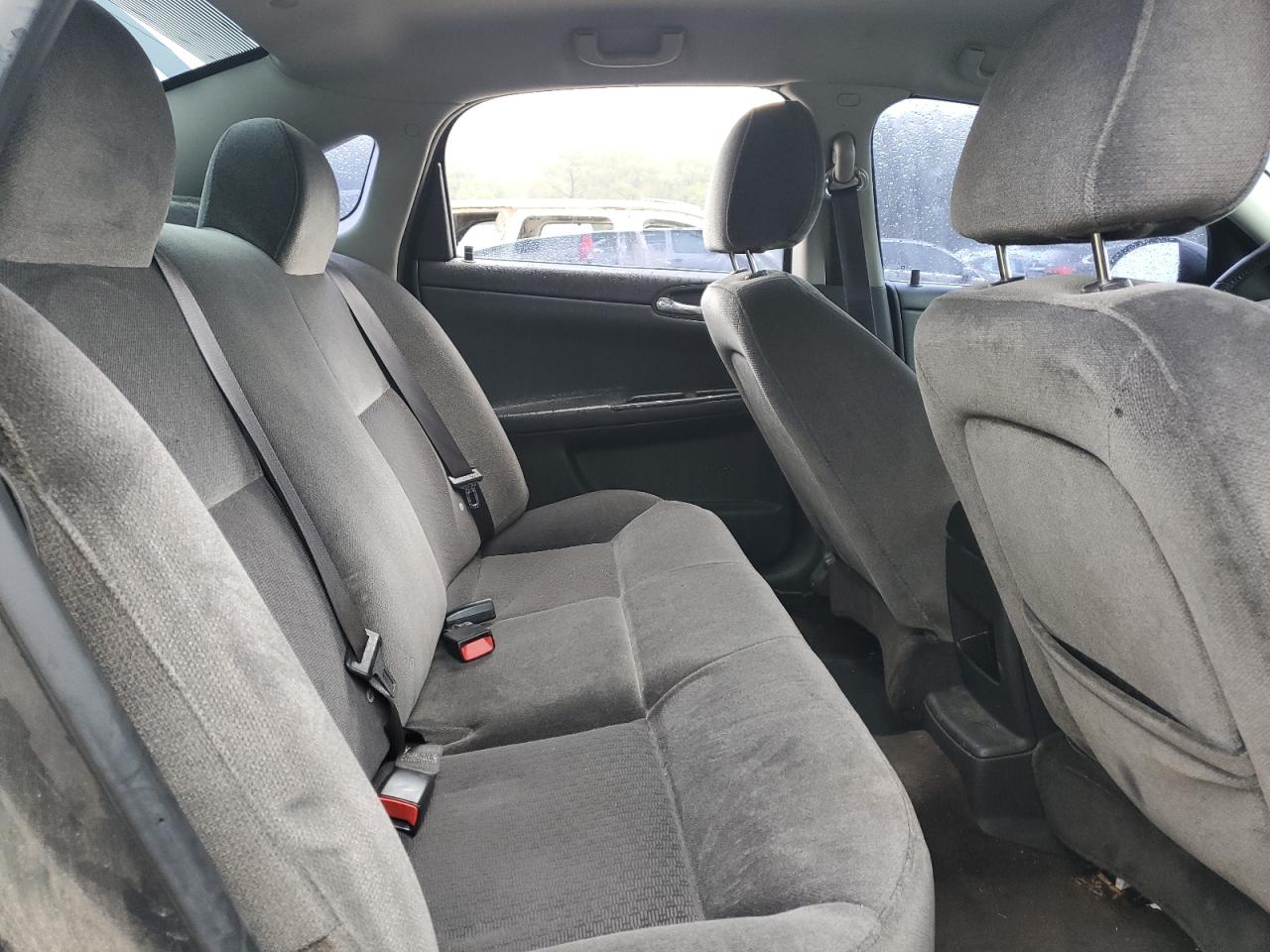2014 Chevrolet Impala - Image 10