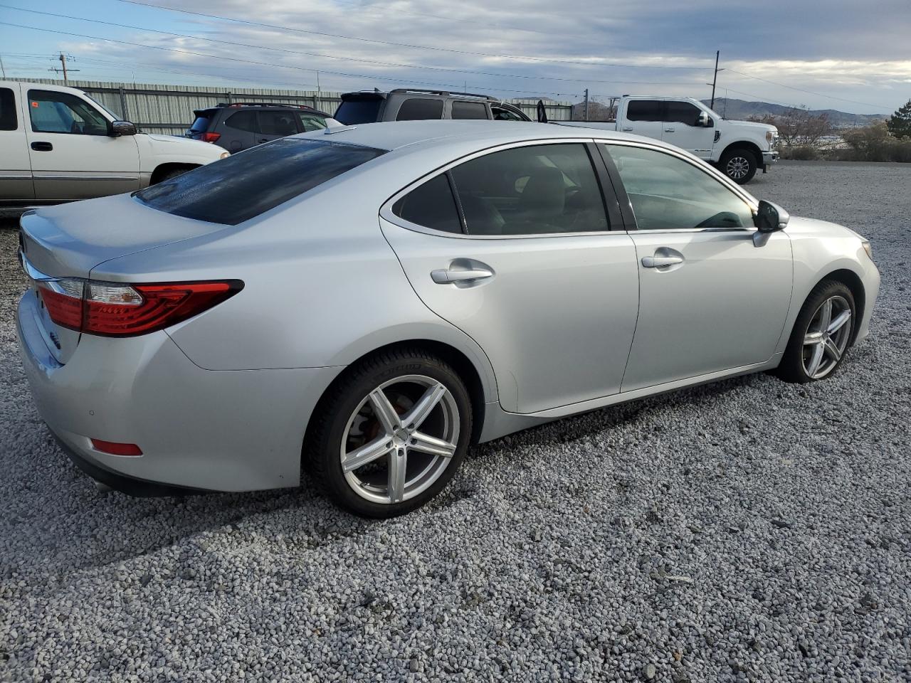 2014 Lexus ES - Image 3