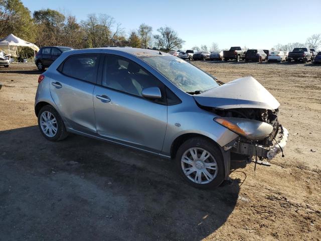 Hatchbacks MAZDA 2 2013 Silver