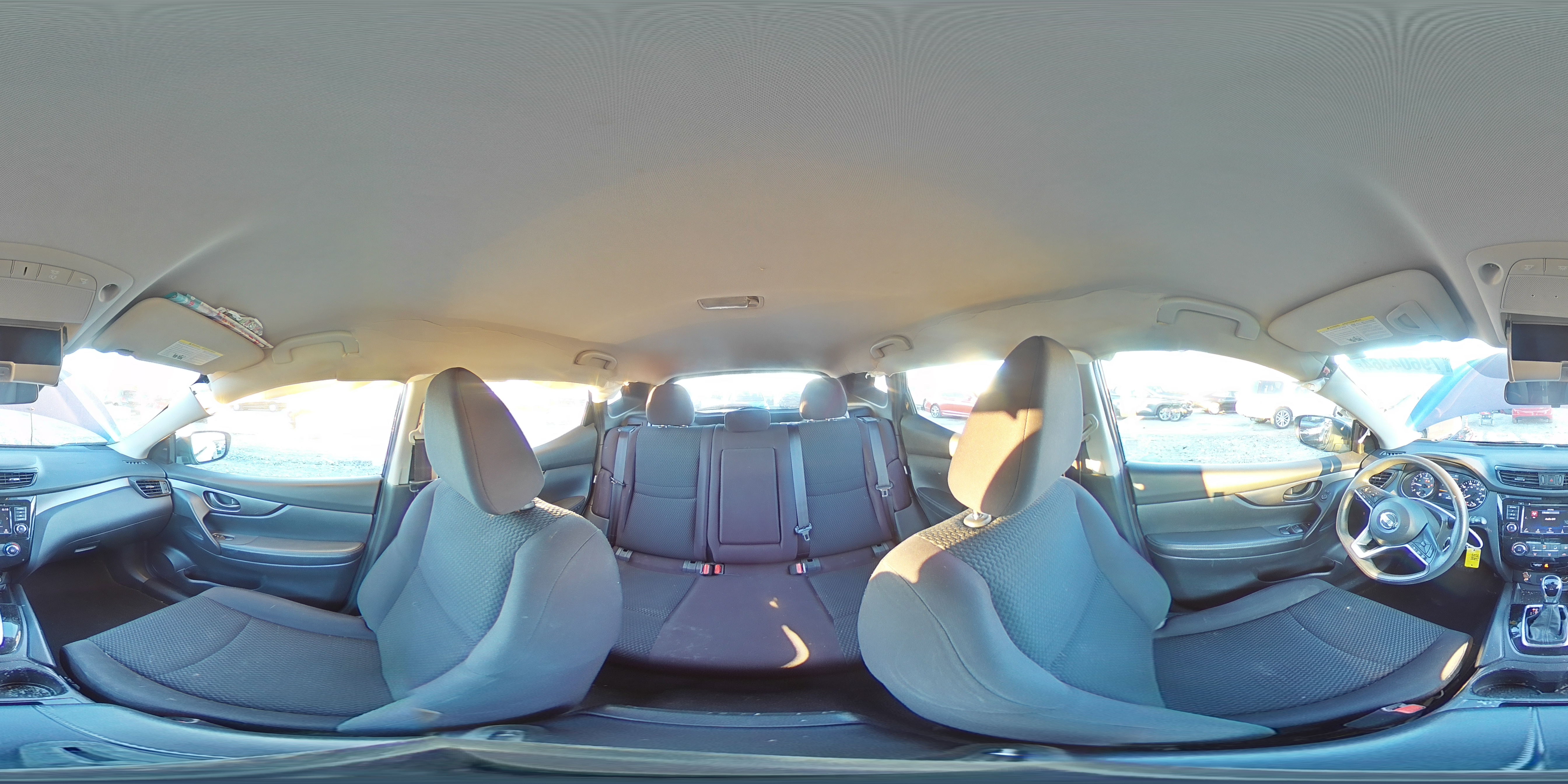 2020 Nissan Rogue - Image 16