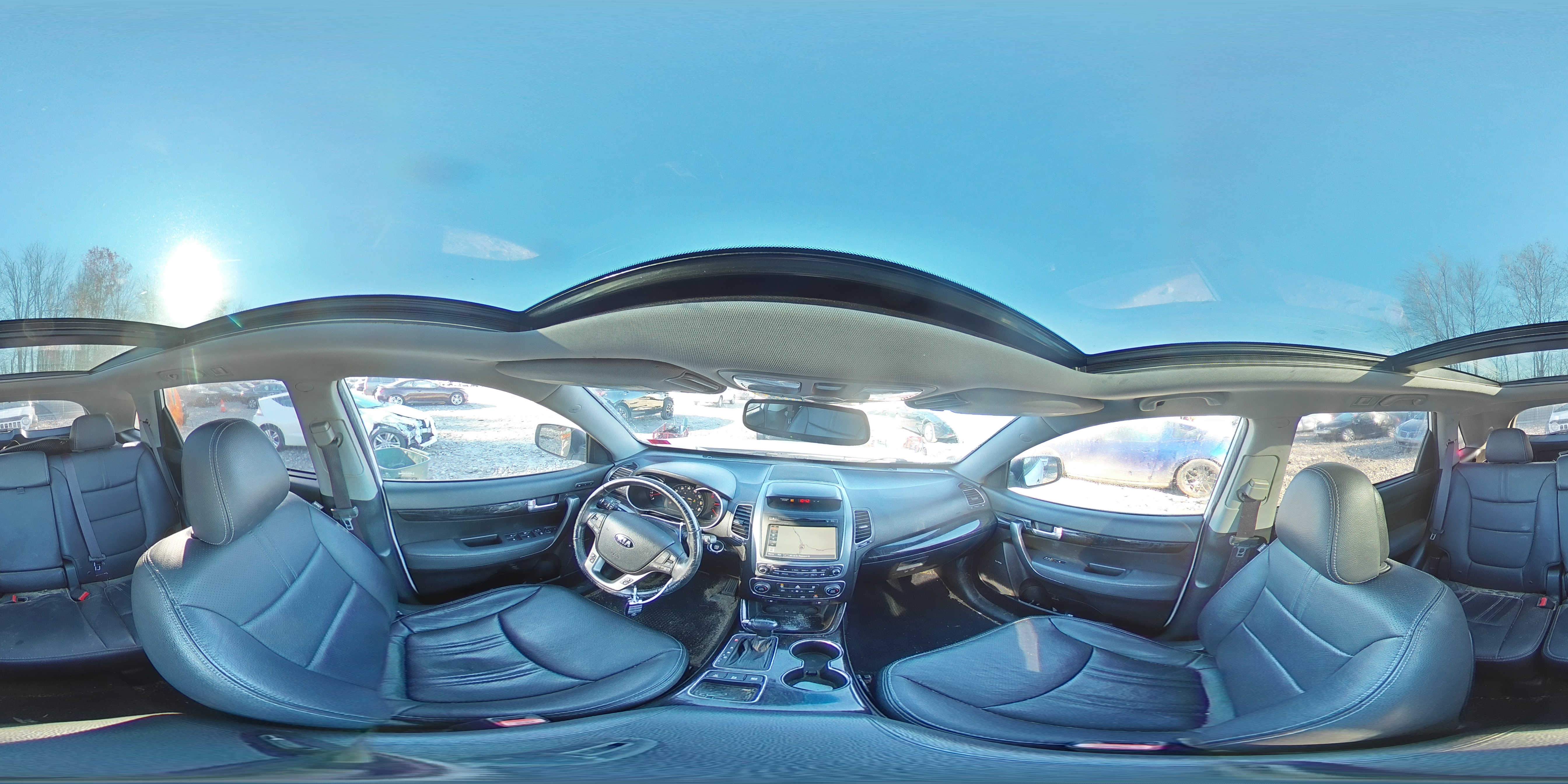 2014 Kia Sorento - Image 13