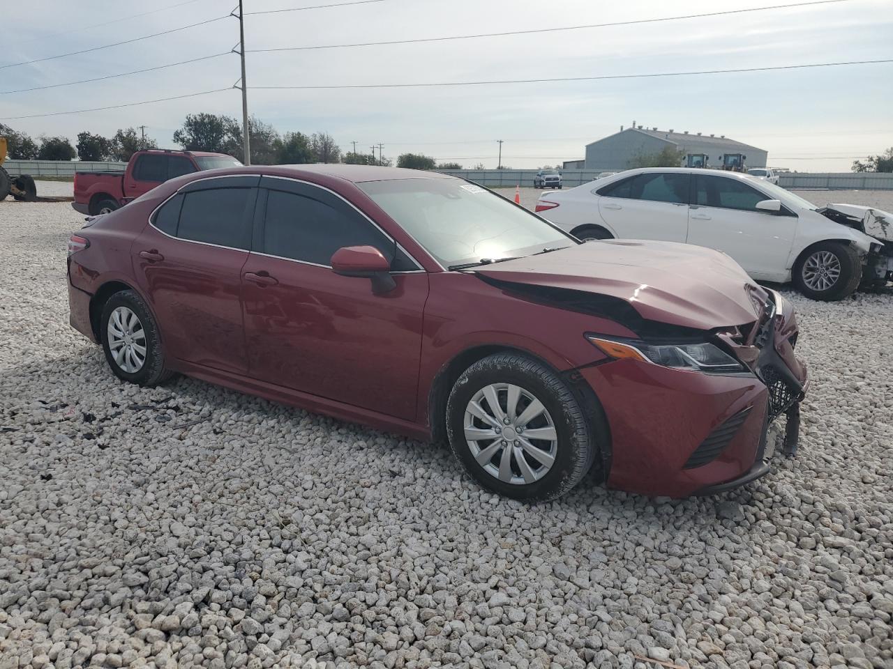 VIN 4T1B11HK9JU576340 2018 TOYOTA CAMRY no.4