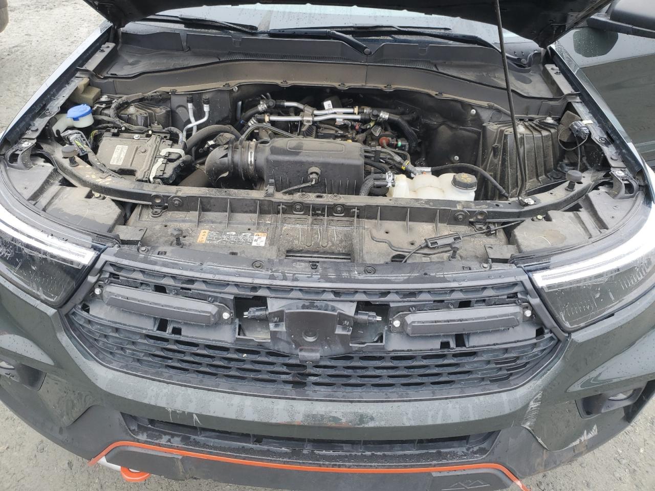 2022 Ford Explorer - Image 12