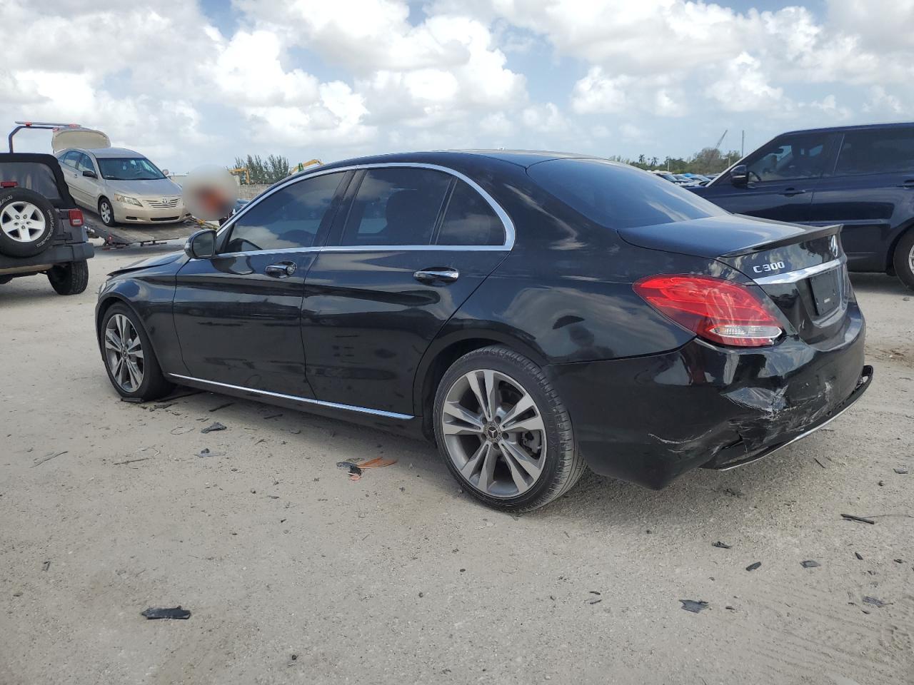 VIN WDDWF4JB7JR370798 2018 MERCEDES-BENZ C-CLASS no.2