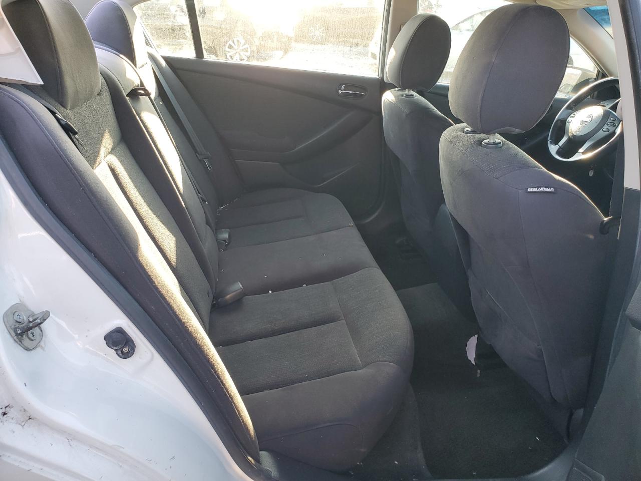 2011 Nissan Altima - Image 10