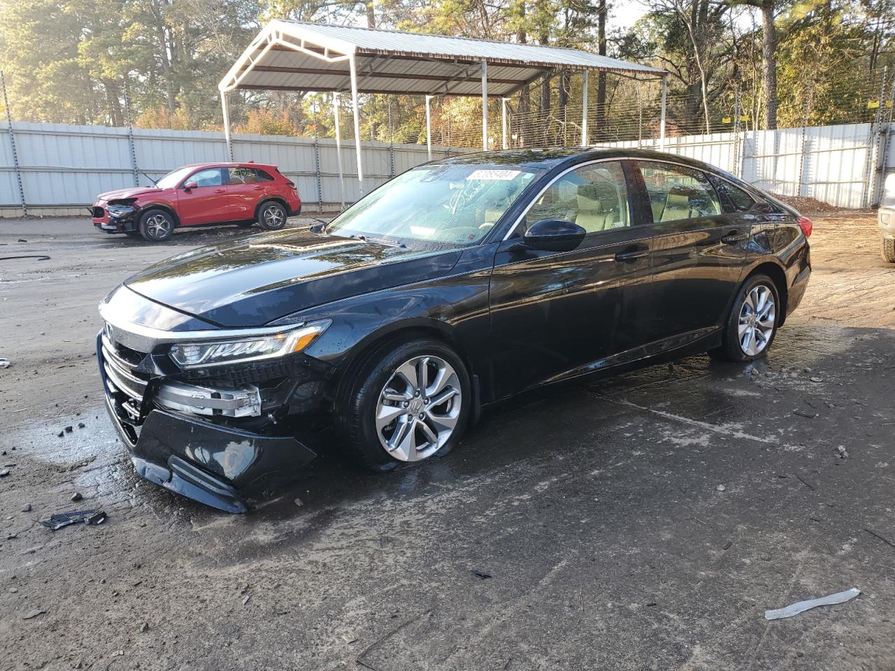 VIN 1HGCV1F16JA236685 2018 HONDA ACCORD no.1