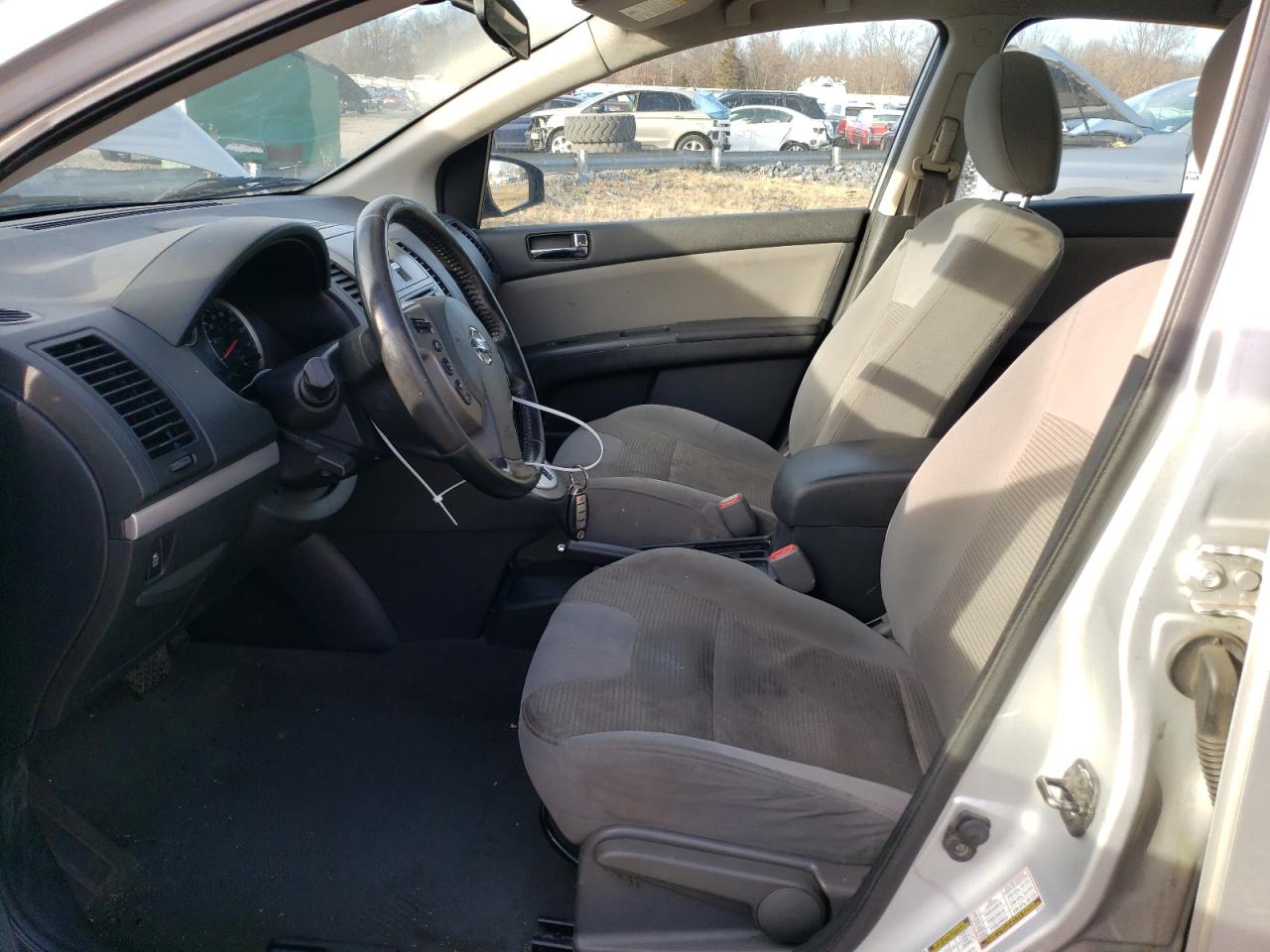 2012 Nissan Sentra - Image 7