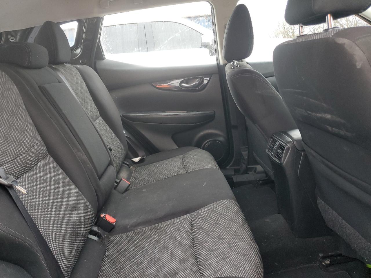 2019 Nissan Rogue - Image 11