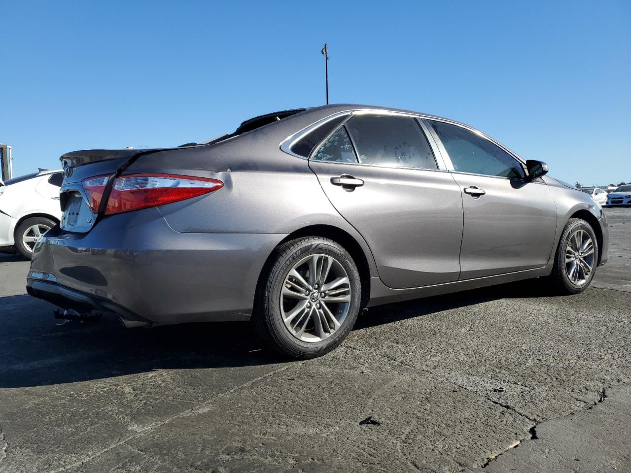 2015 Toyota Camry Le VIN: 4T1BF1FK1FU017733 Lot: 79758514