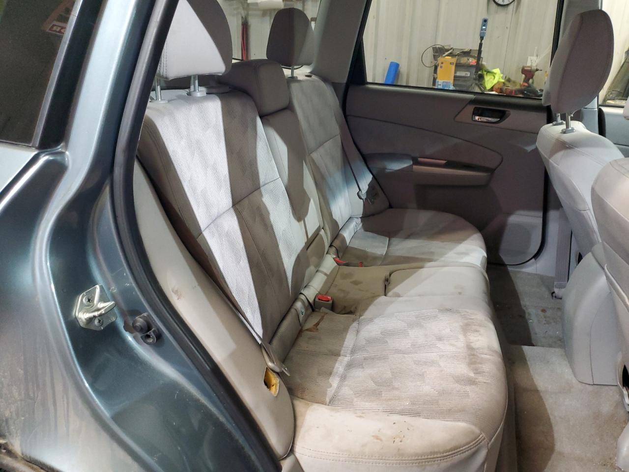 2010 Subaru Forester - Image 11