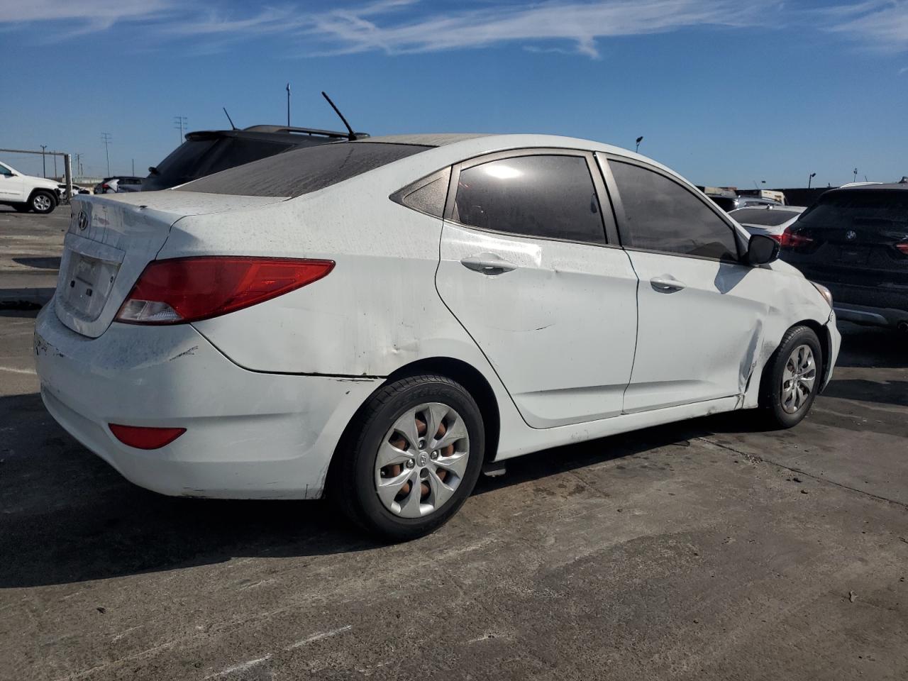 VIN KMHCT4AE9FU928926 2015 HYUNDAI ACCENT no.3