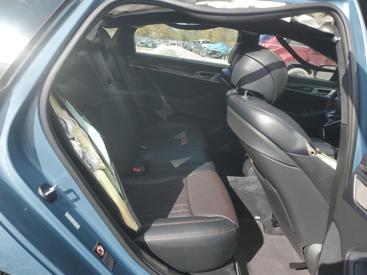 2018 Genesis G80 - Image 10