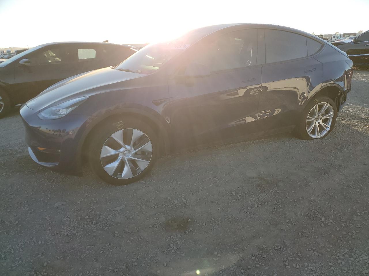 5YJYGDEE6MF095956 2021 TESLA MODEL Y - Image 1