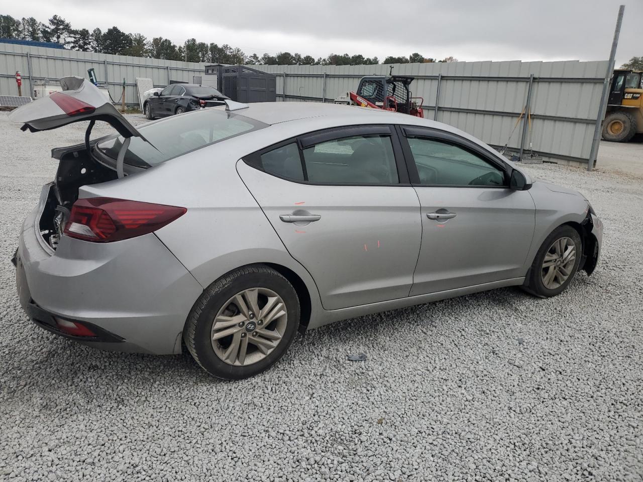 2020 Hyundai Elantra - Image 3