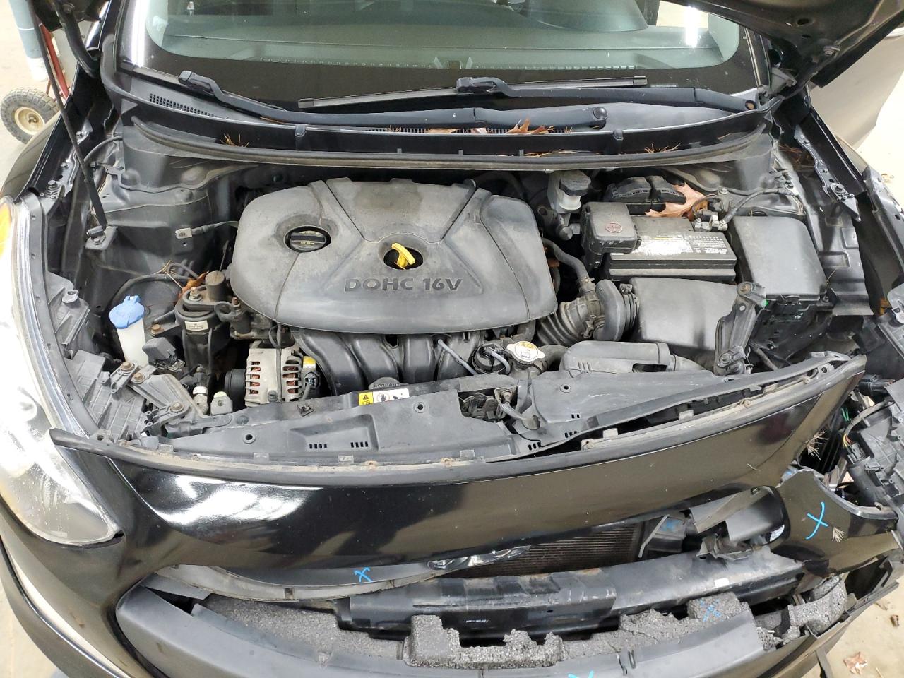 2013 Hyundai Elantra - Image 11