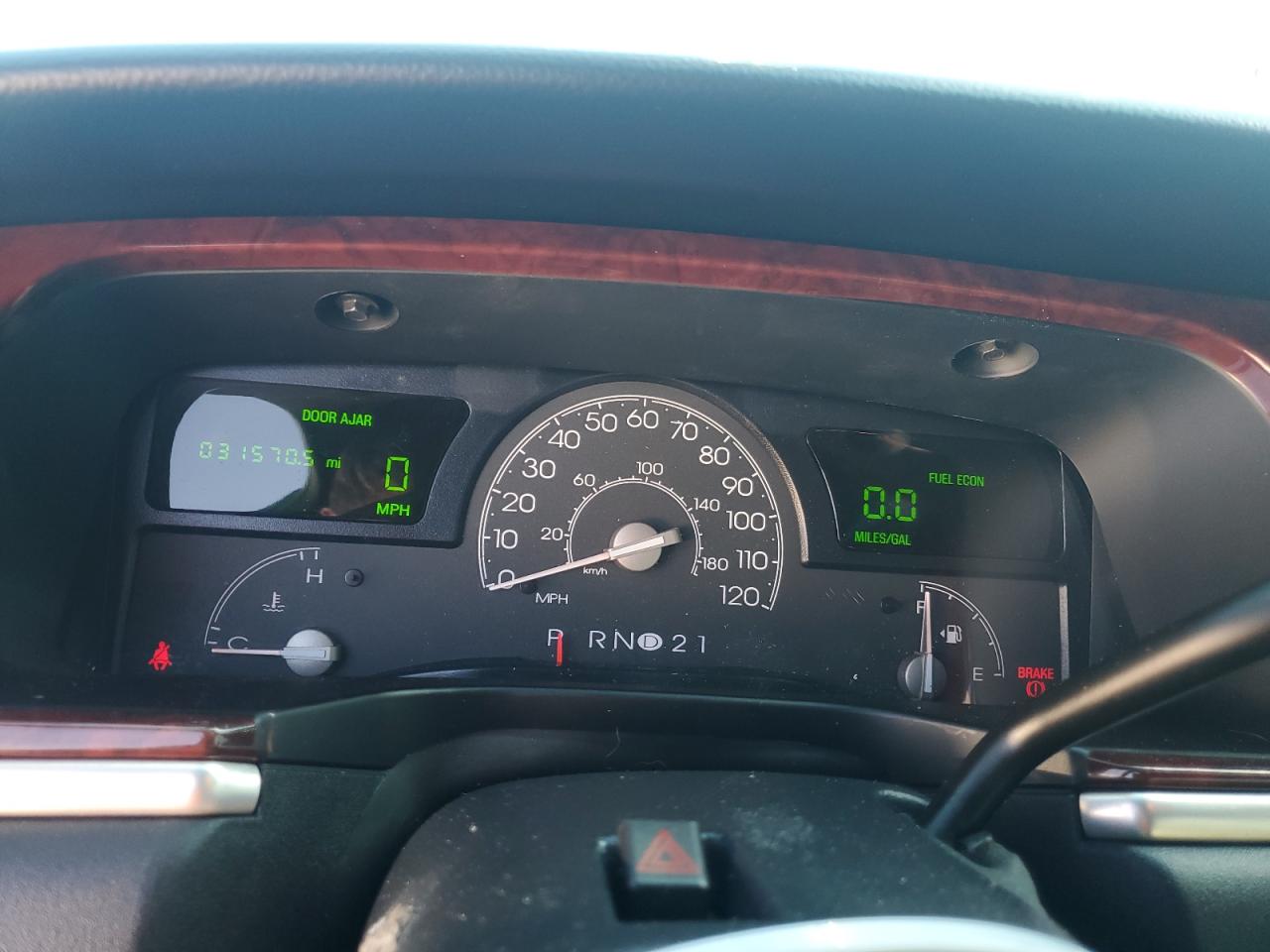 2004 Lincoln Town Car Executive VIN: 1LNHM81W04Y619127 Lot: 81967814