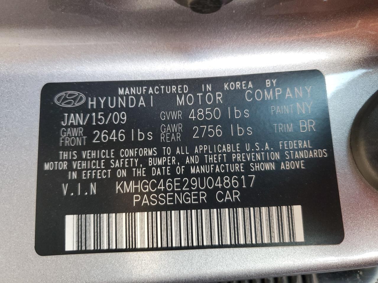 2009 Hyundai Genesis - Image 12
