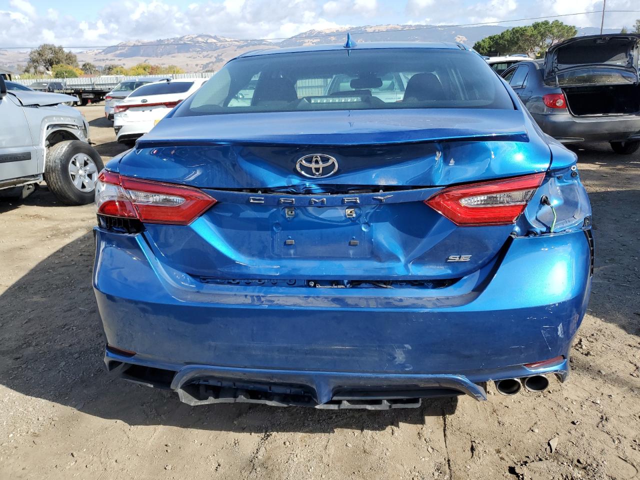 VIN 4T1B11HKXJU155257 2018 TOYOTA CAMRY no.6