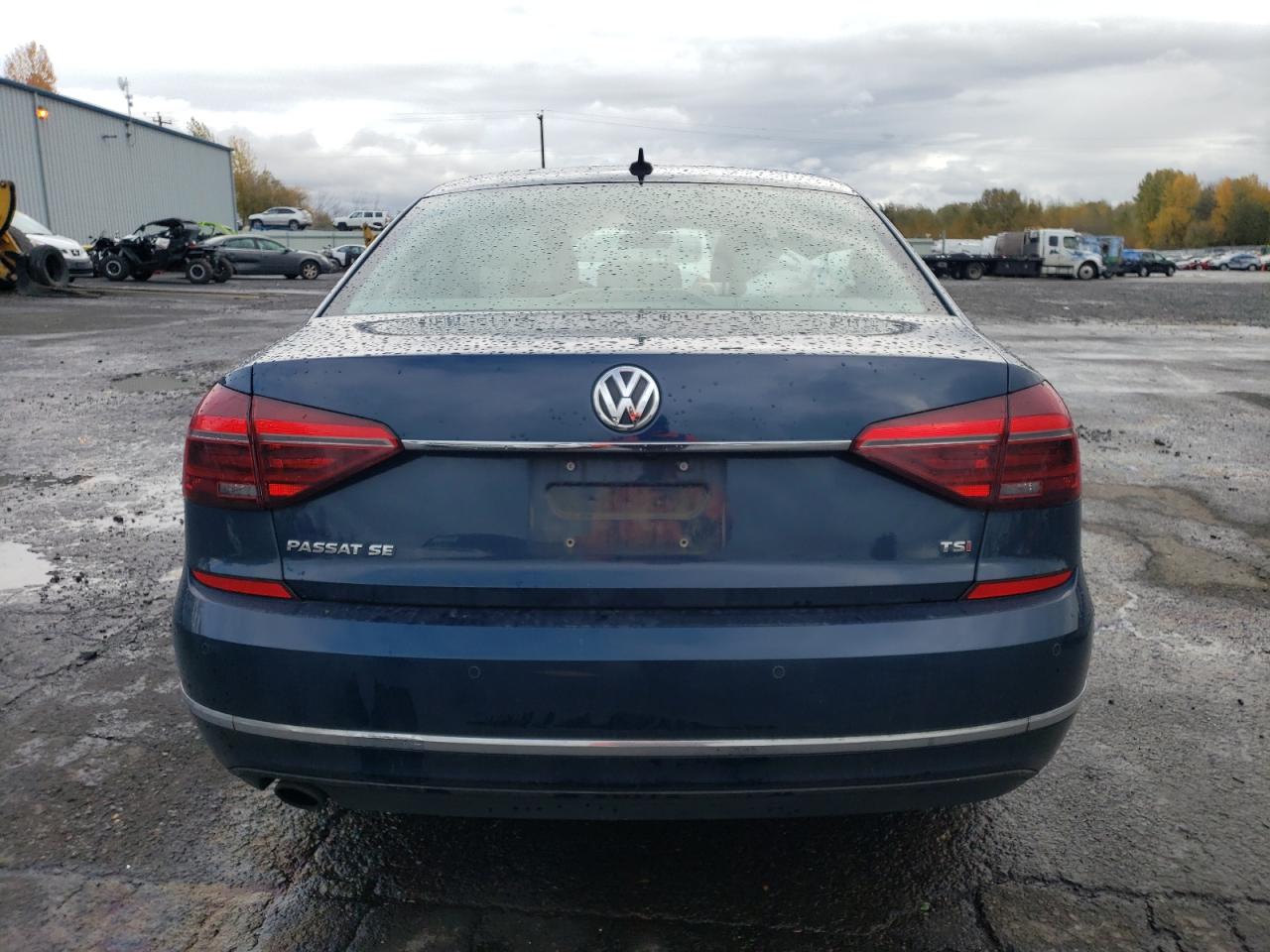 2018 Volkswagen Passat Se VIN: 1VWBA7A31JC043590 Lot: 79721014