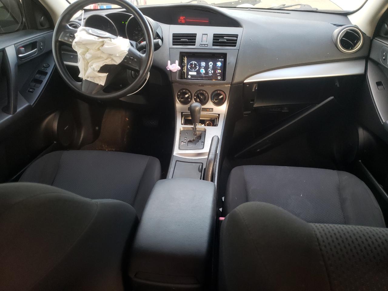 2011 Mazda 3 - Image 8