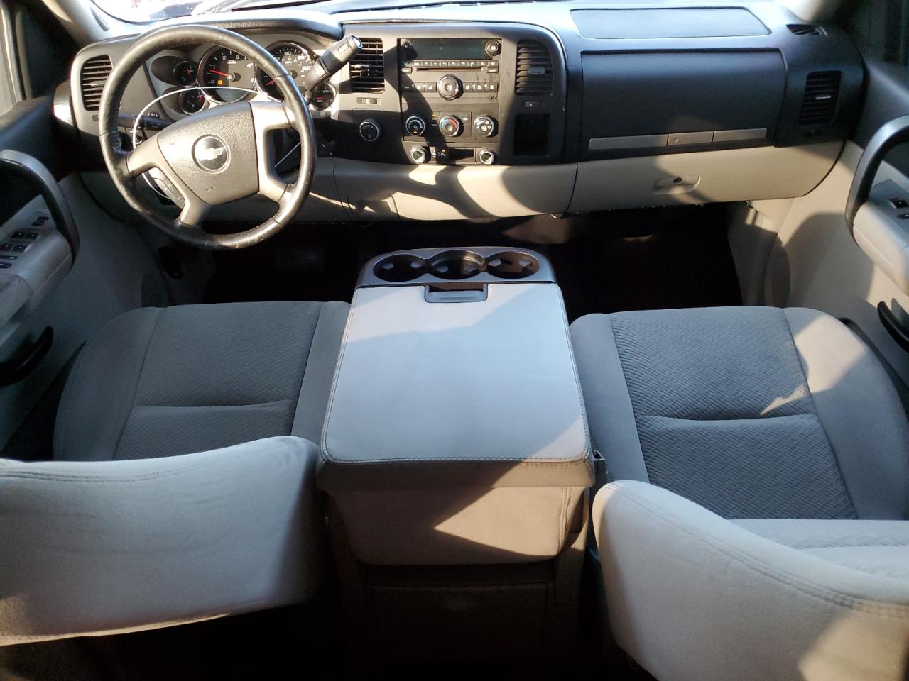 2008 Chevrolet Silverado - Image 8