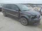 2015 Chrysler Town & Country S en Venta en Kansas City, KS - Front End