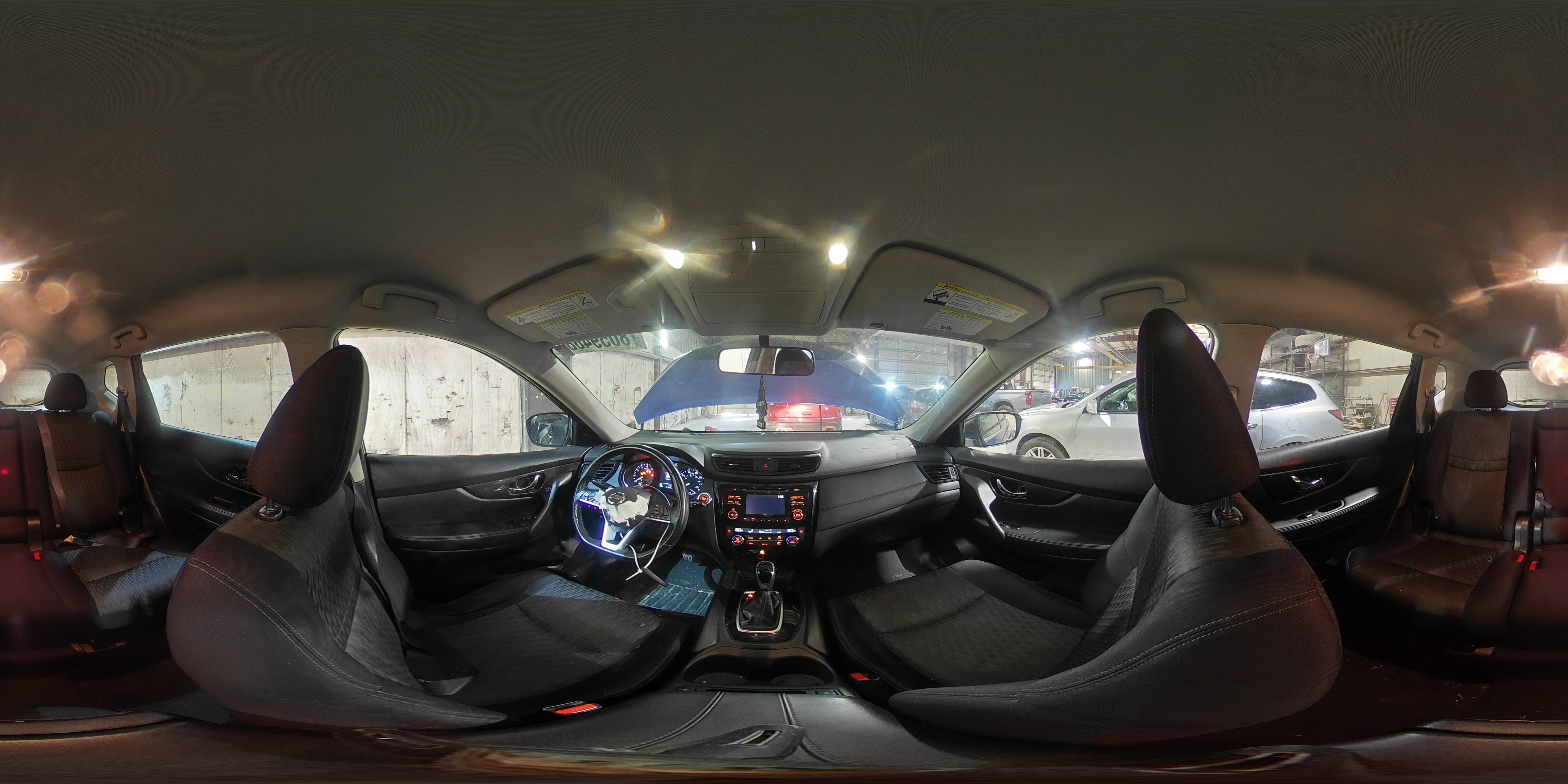 2017 Nissan Rogue - Image 14