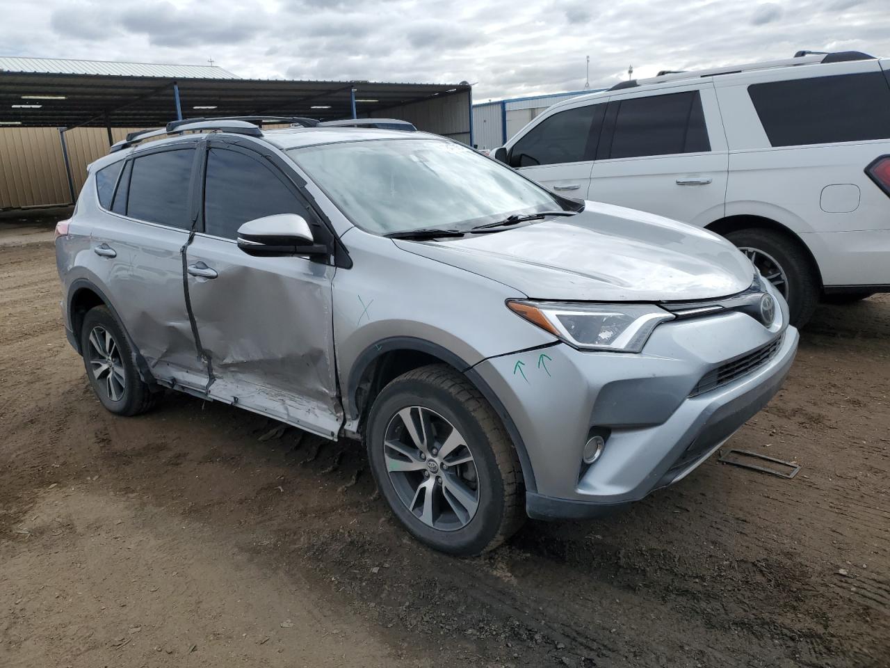 2018 Toyota RAV 4 - Image 4