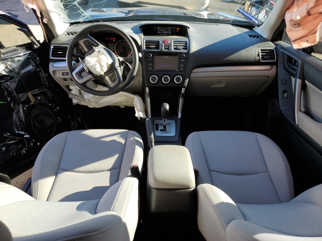2017 Subaru Forester - Image 8