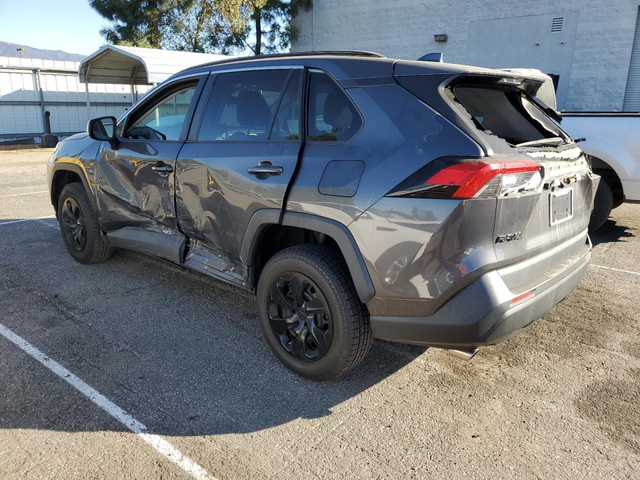 2019 Toyota RAV 4 - Image 2