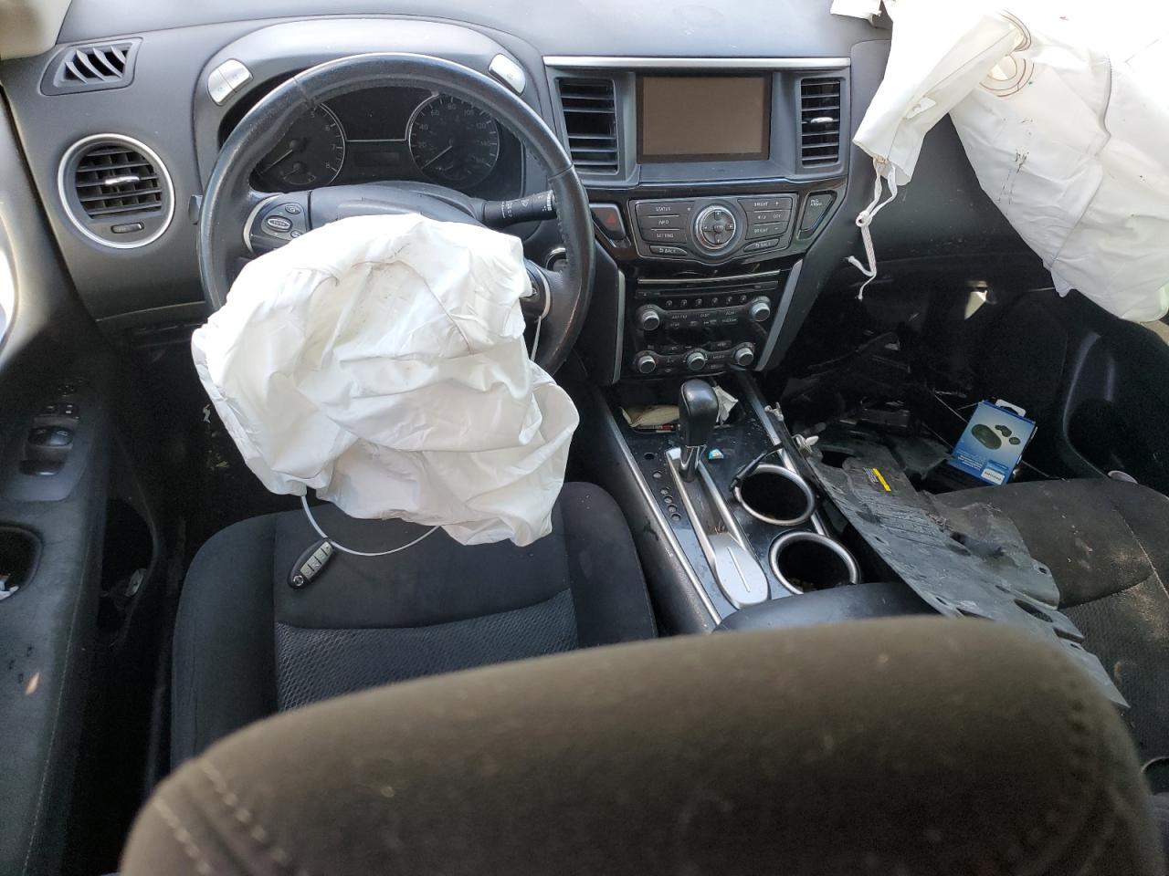 2015 Nissan Pathfinder - Image 8