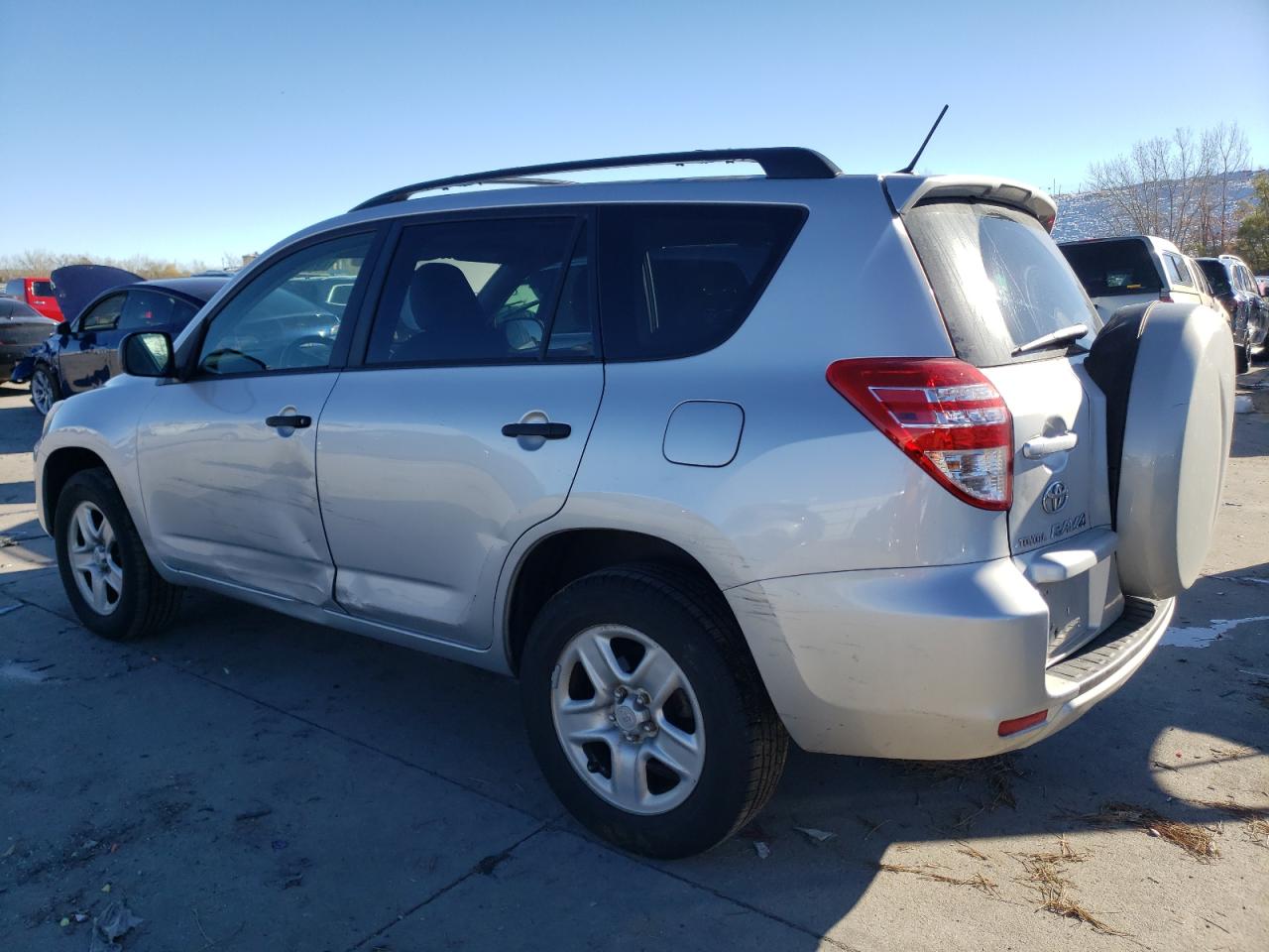 2010 Toyota RAV 4 - Image 2