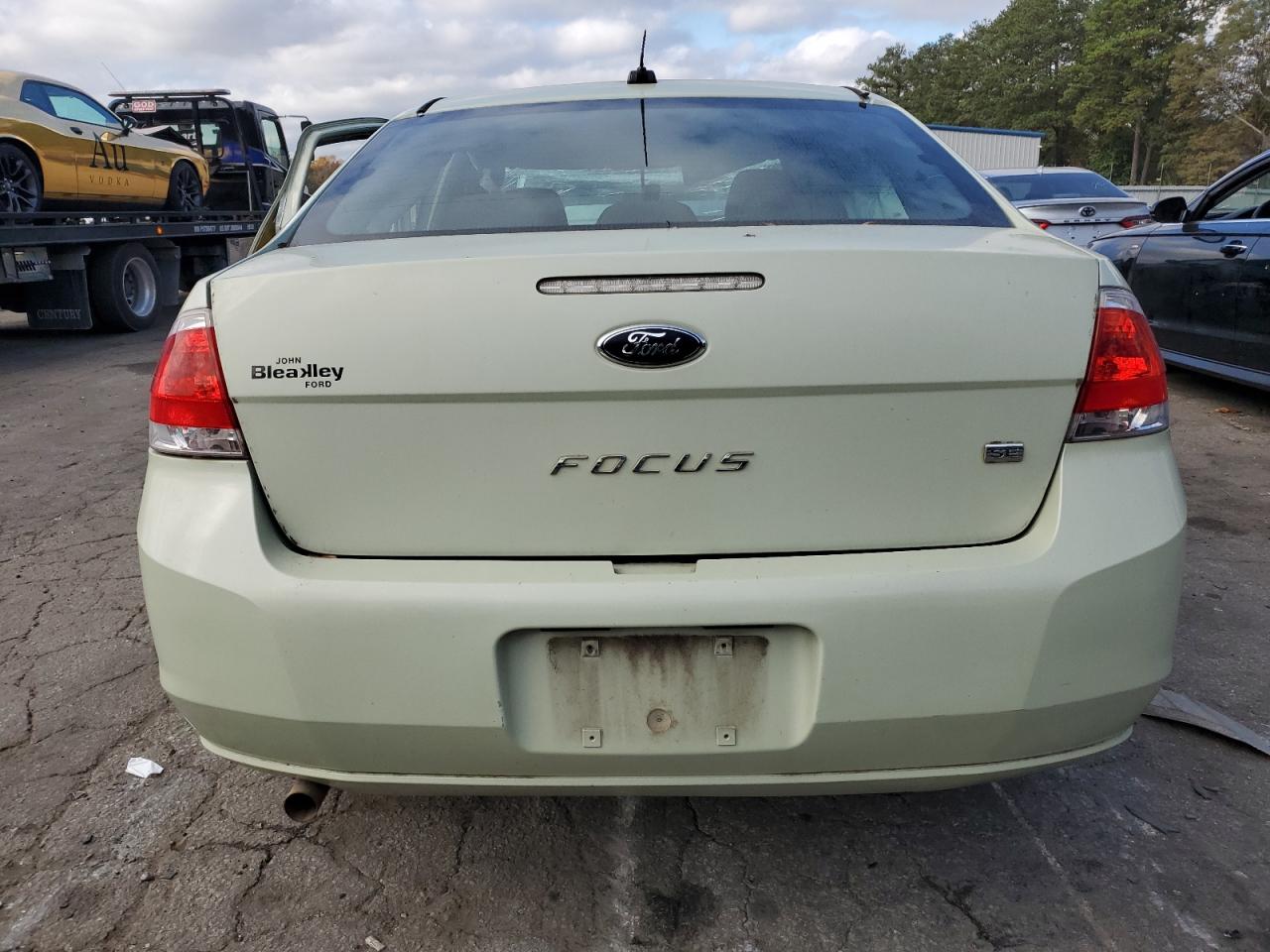2010 Ford Focus - Image 6