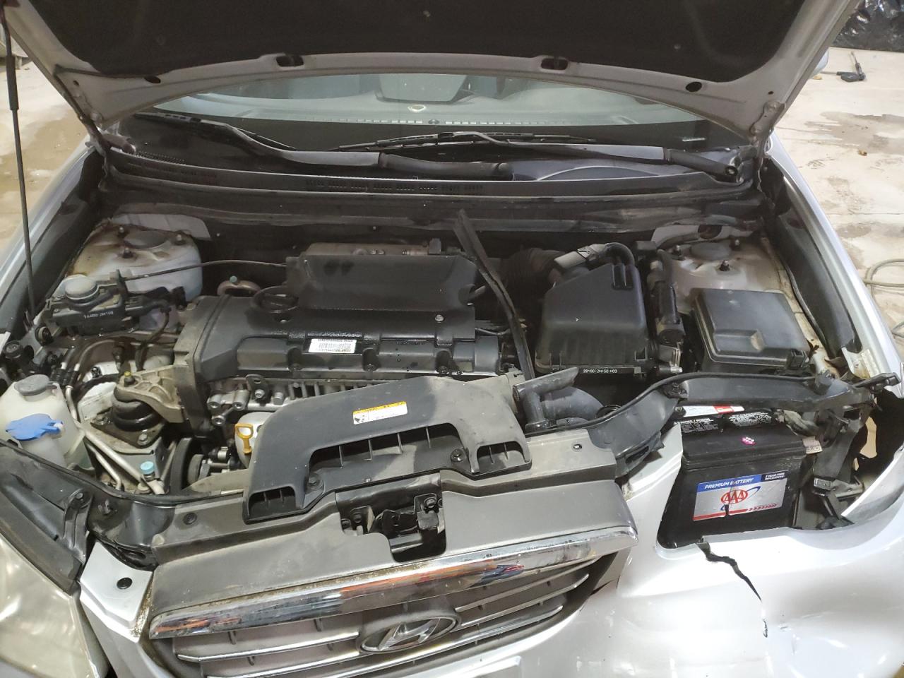 2009 Hyundai Elantra - Image 11