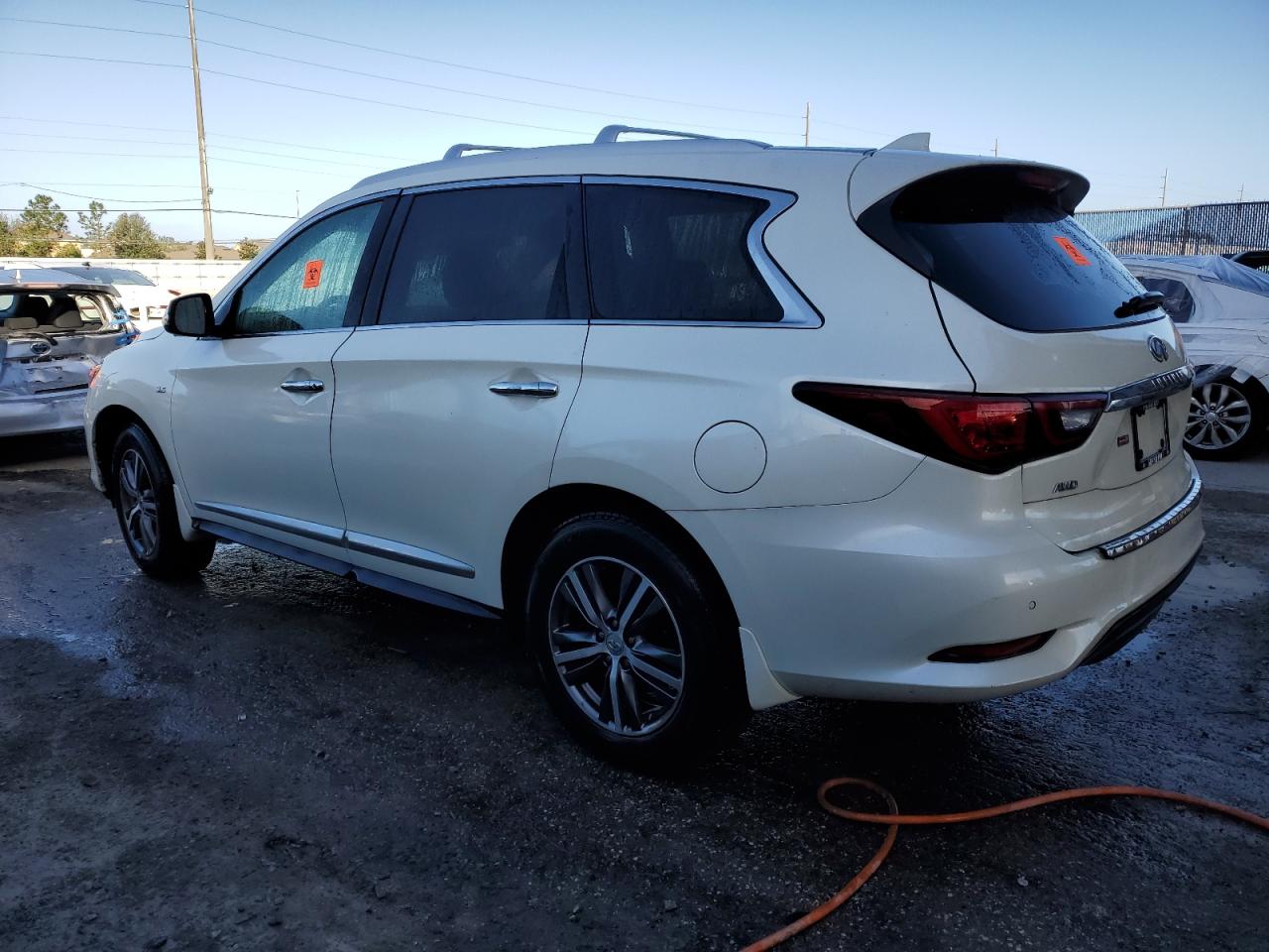 2019 Infiniti QX60 - Image 2
