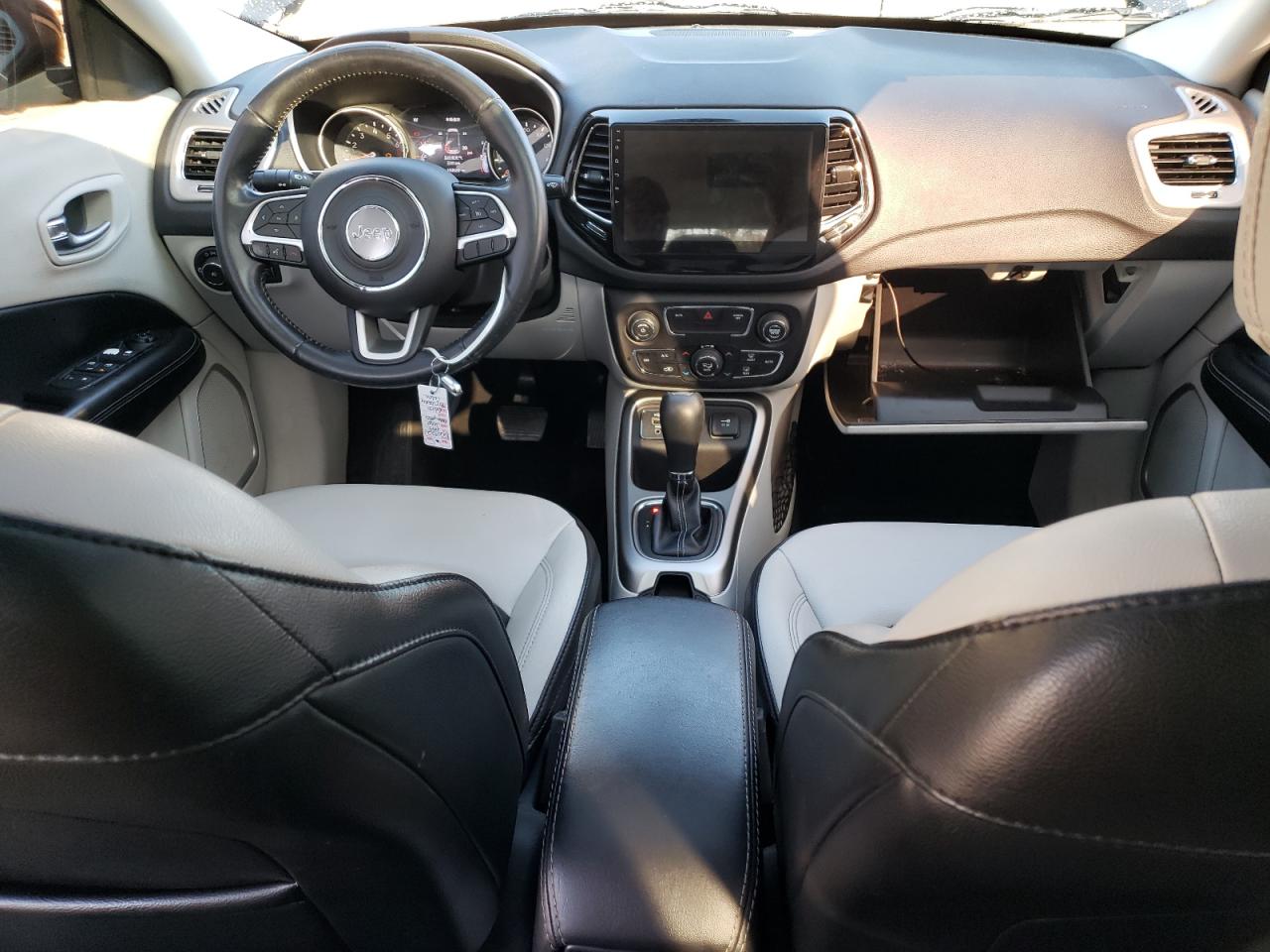 2019 Jeep Compass - Image 8