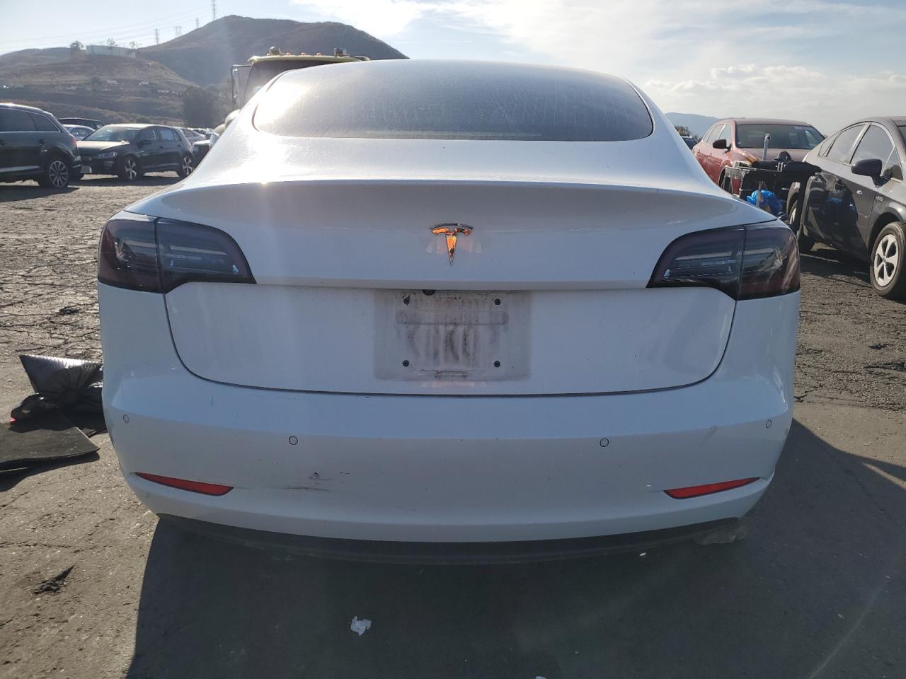 2018 Tesla Model 3 VIN: 5YJ3E1EB1JF112209 Lot: 81326874