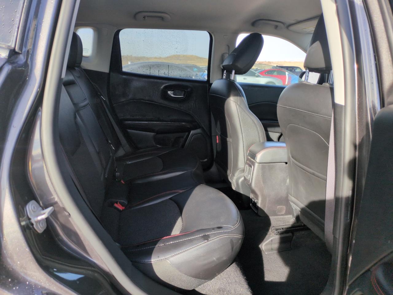 2019 Jeep Compass - Image 10
