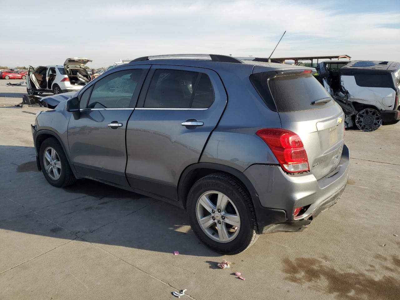 2019 Chevrolet Trax - Image 2