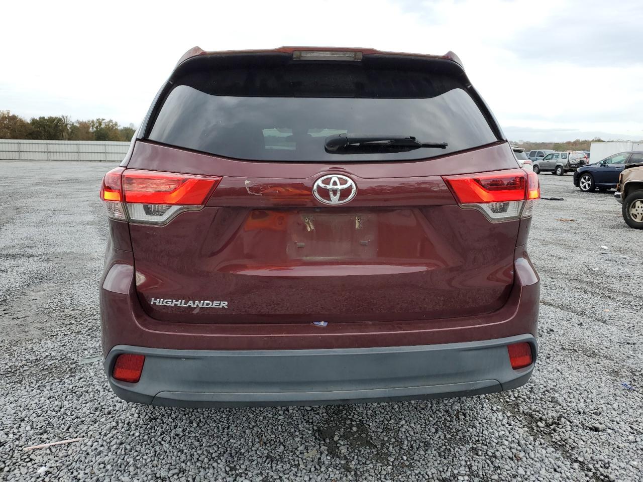 2018 Toyota Highlander Le VIN: 5TDZARFH4JS033006 Lot: 78510134